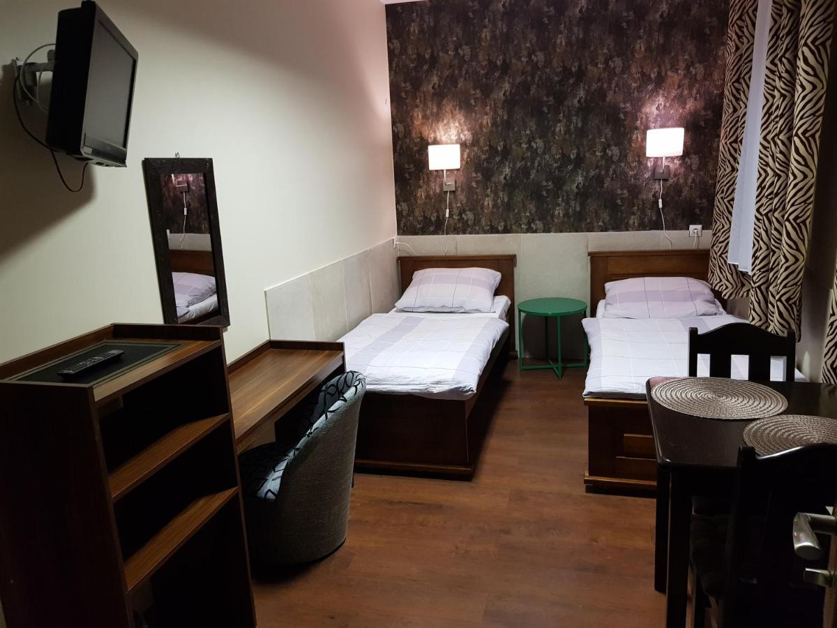 Marcus Hostel Bydgoszcz Bagian luar foto